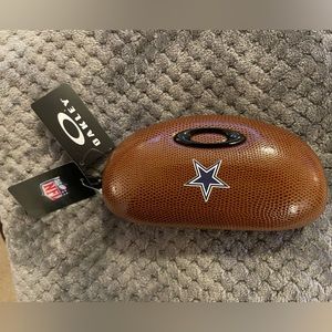 Oakley Dallas Cowboys sunglass case